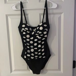 LaBlanca Size 6 one piece black and white bathing suit